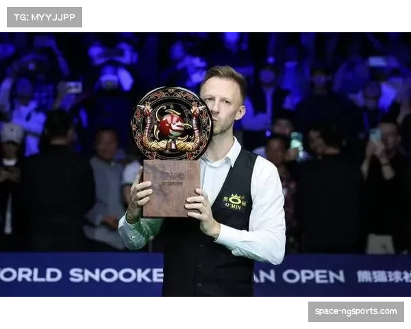 特鲁姆普连克白雨露雷佩凡，成赛事首位晋级四强选手